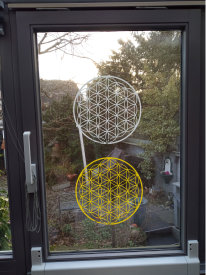 Fensterbild Blume des Lebens Edelstahl 300mm mit Steinchen
